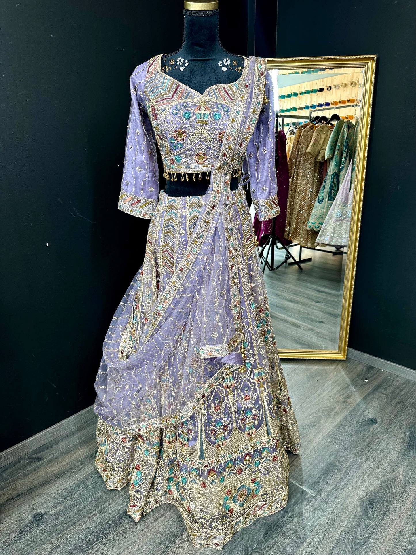 Rangeen lehenga