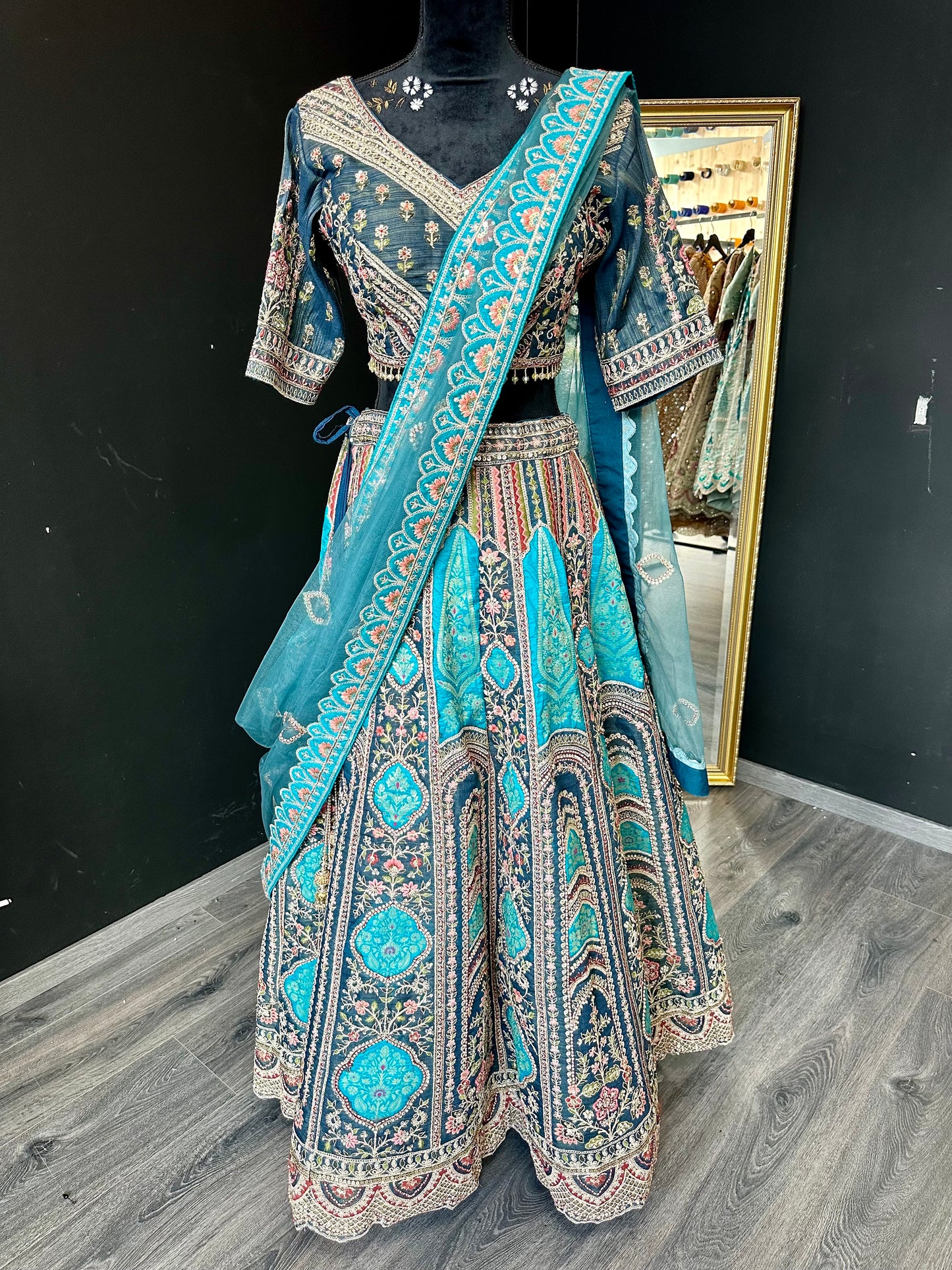 Tejashvi lehenga curvy & normal