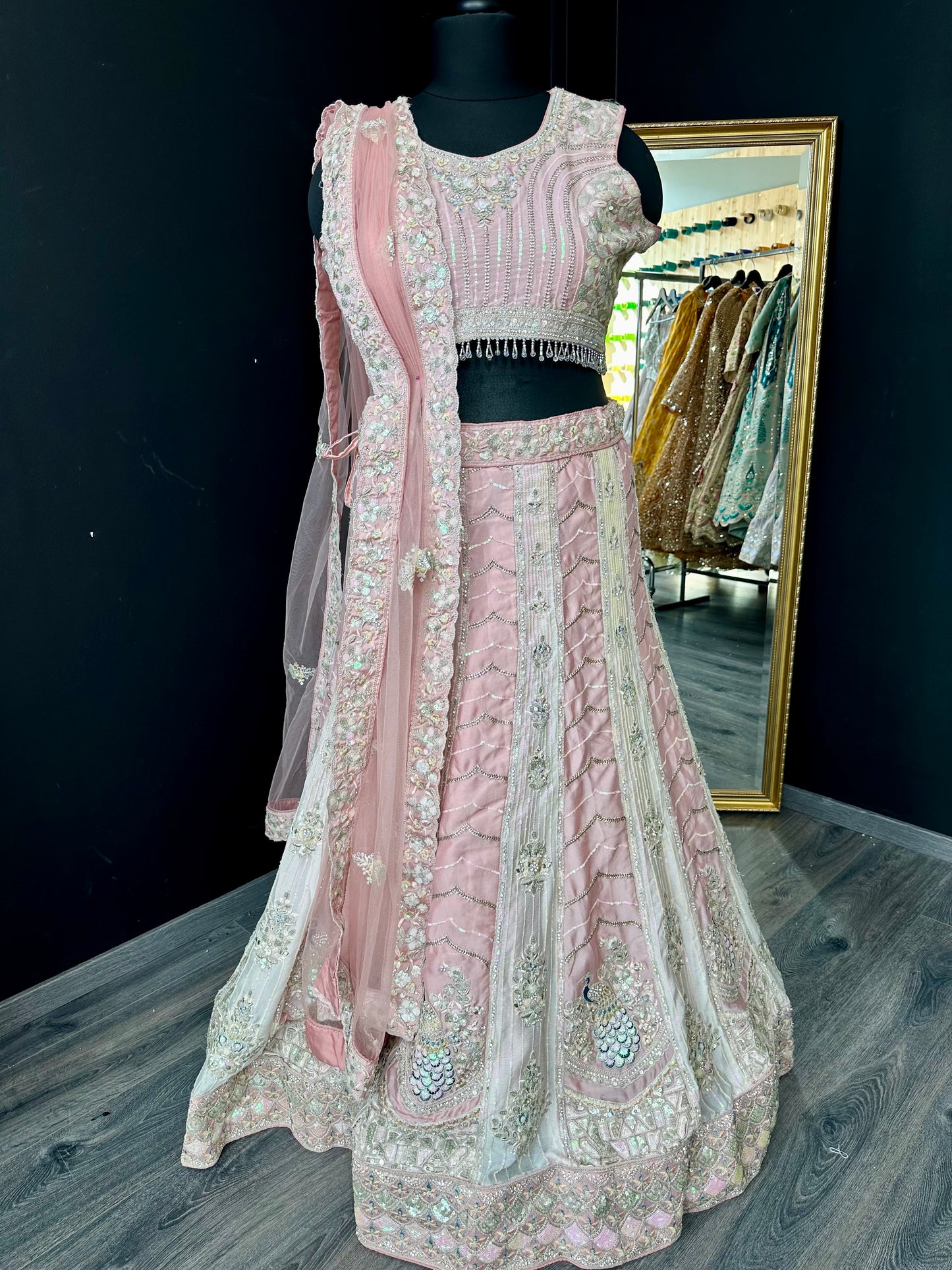 Nidhi lehenga curvy & normal