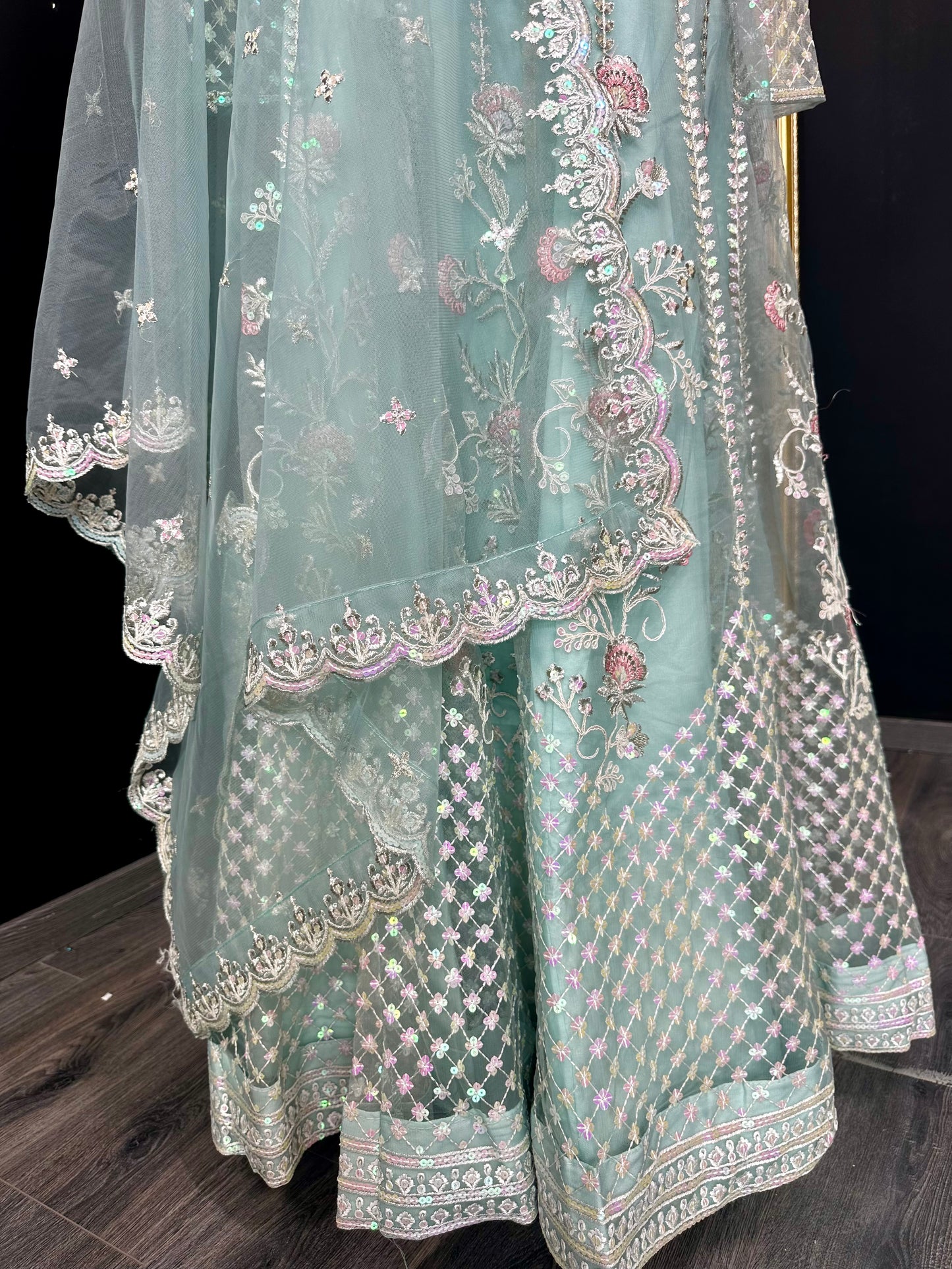 Jaya lehenga