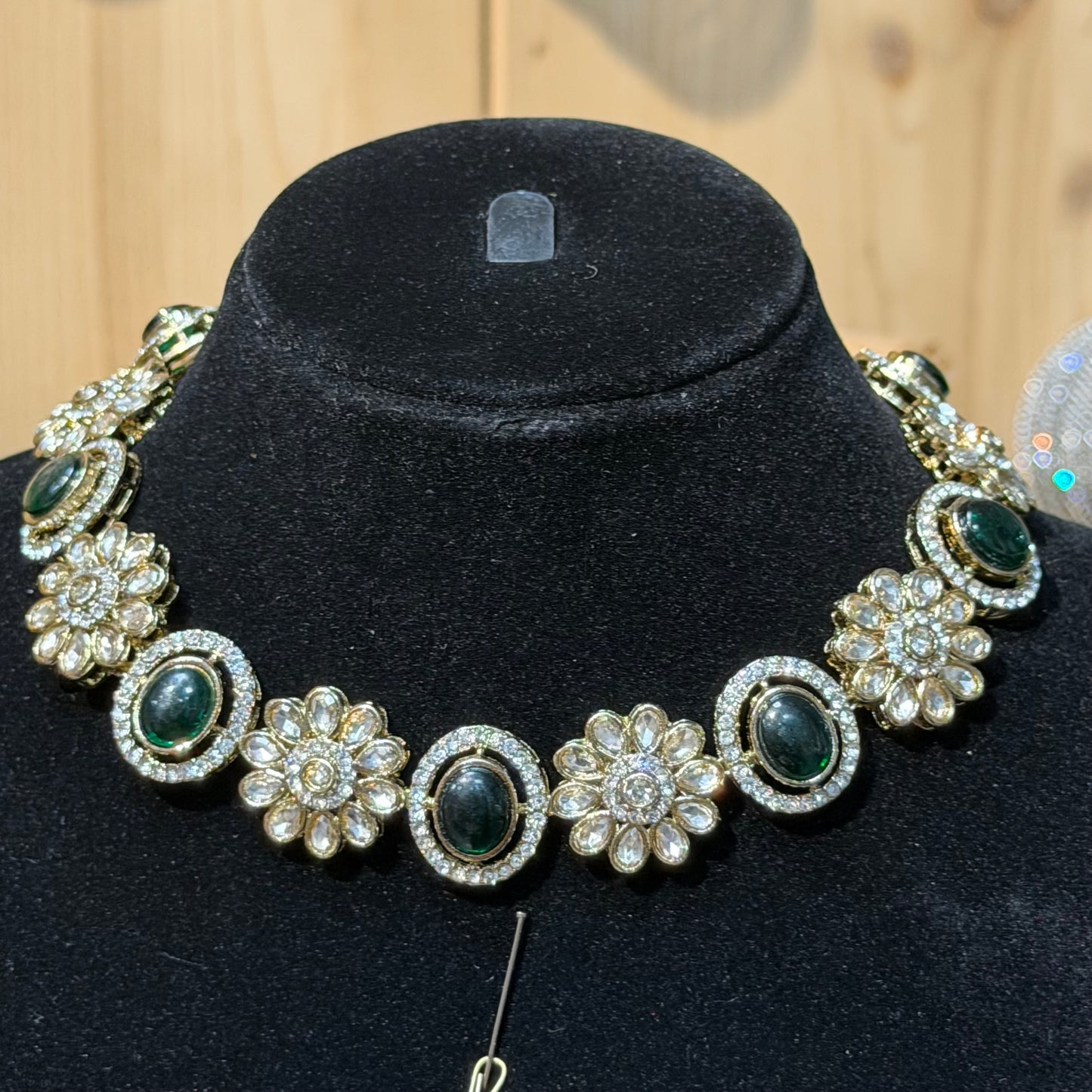 Sereen Crystal Choker Set – Luxe 3-delige Sieradenset
