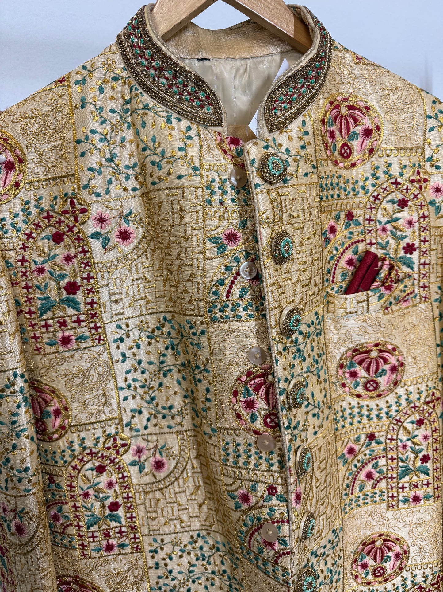 Beige Sherwani met Patchwork Embroidery
