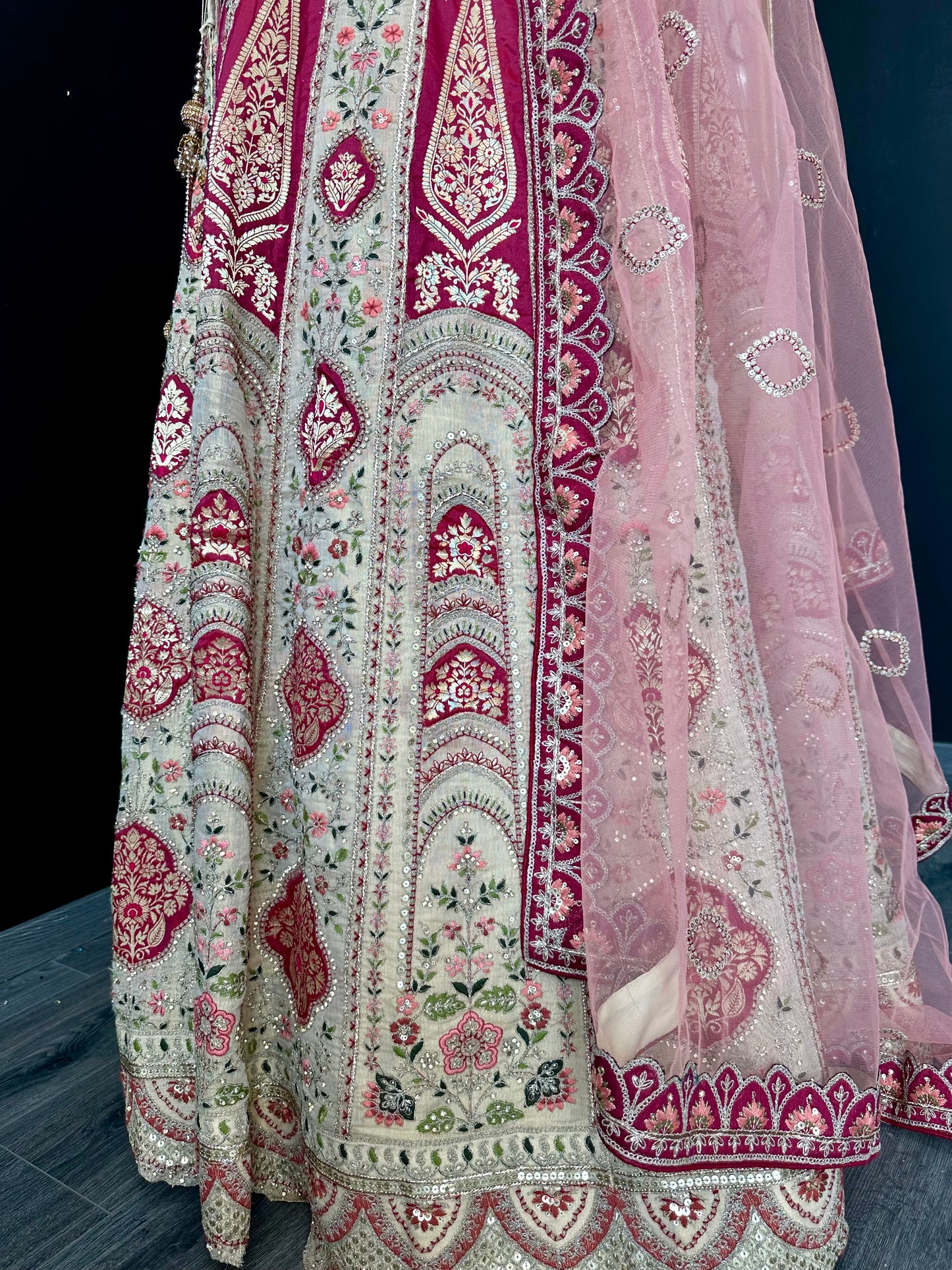 Tejashvi lehenga curvy & normal