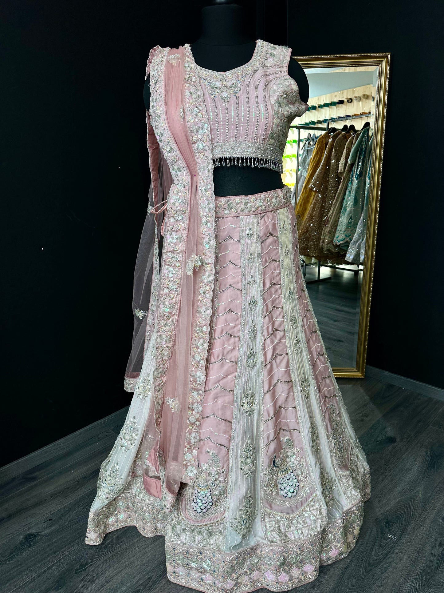 Nidhi lehenga curvy & normal