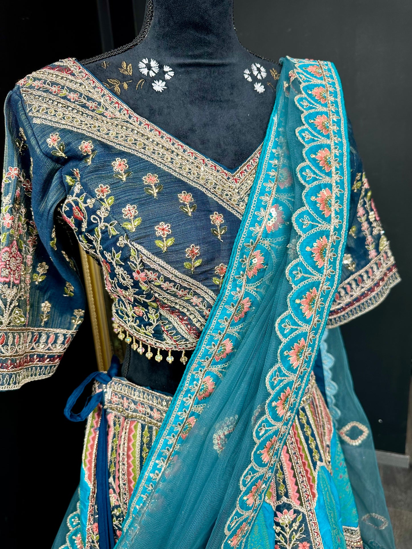 Tejashvi lehenga curvy & normal