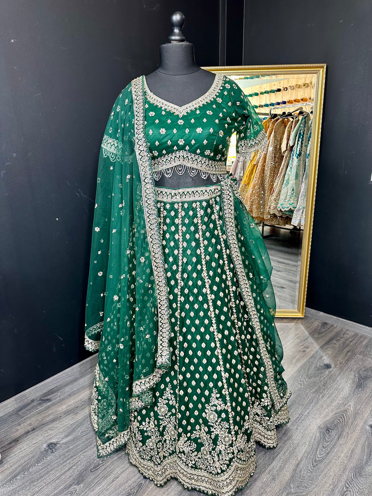 Wanisha lehenga curvy girl