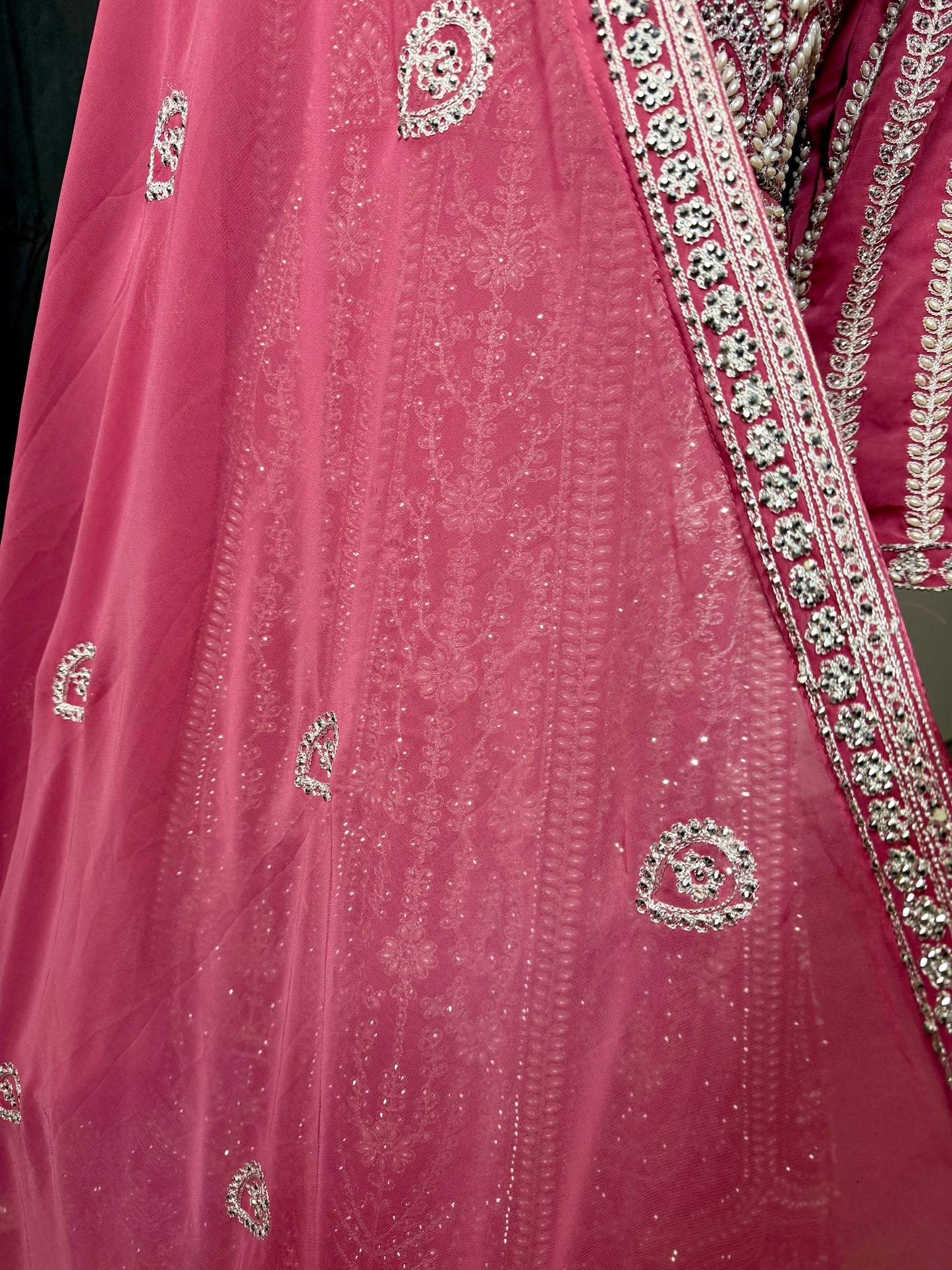 Deep Pink Anarkali – Indiase feestjurk