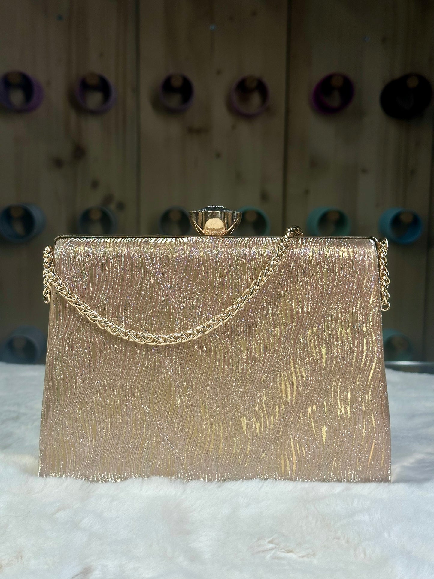 Mehfil clutch