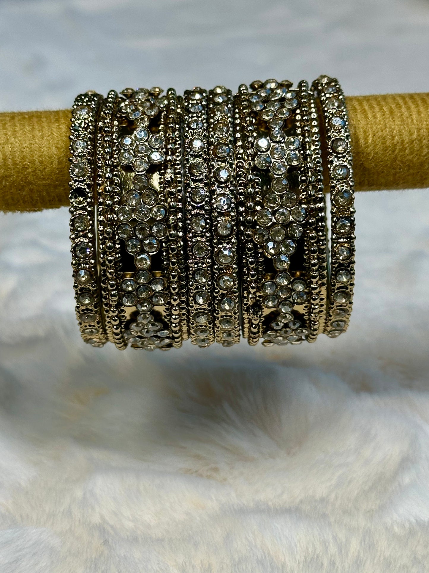 Gudiya bangle set