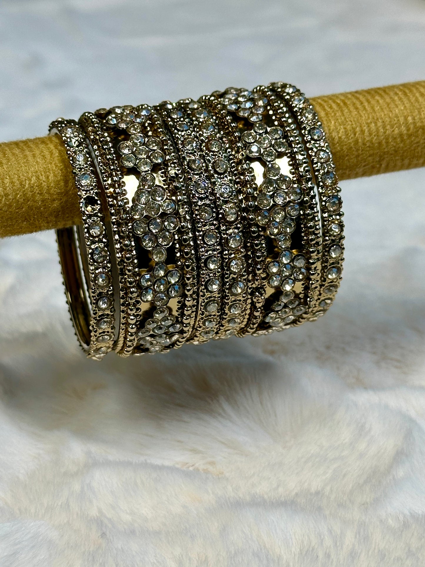 Gudiya bangle set
