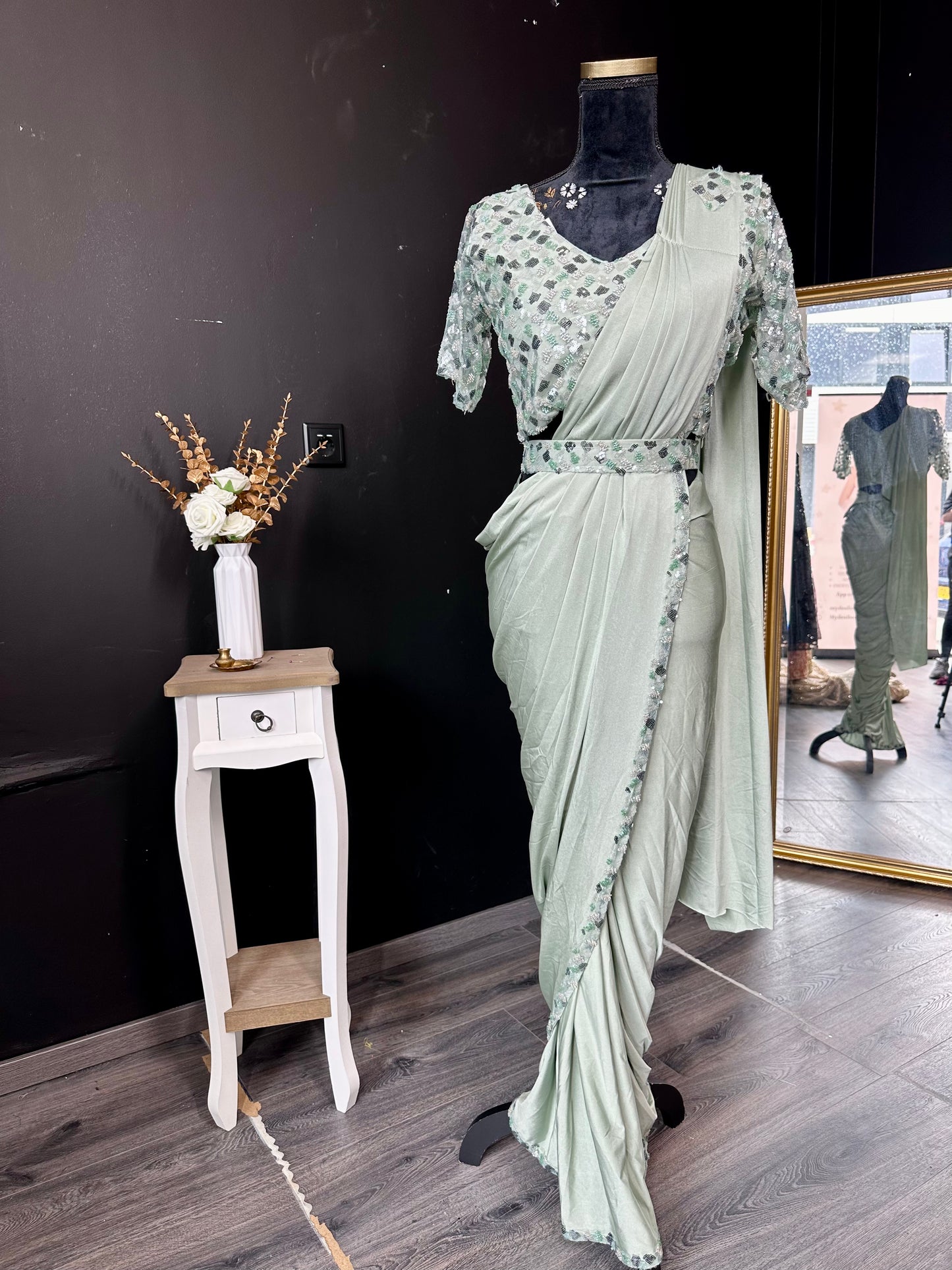 Glamtastic drape saree