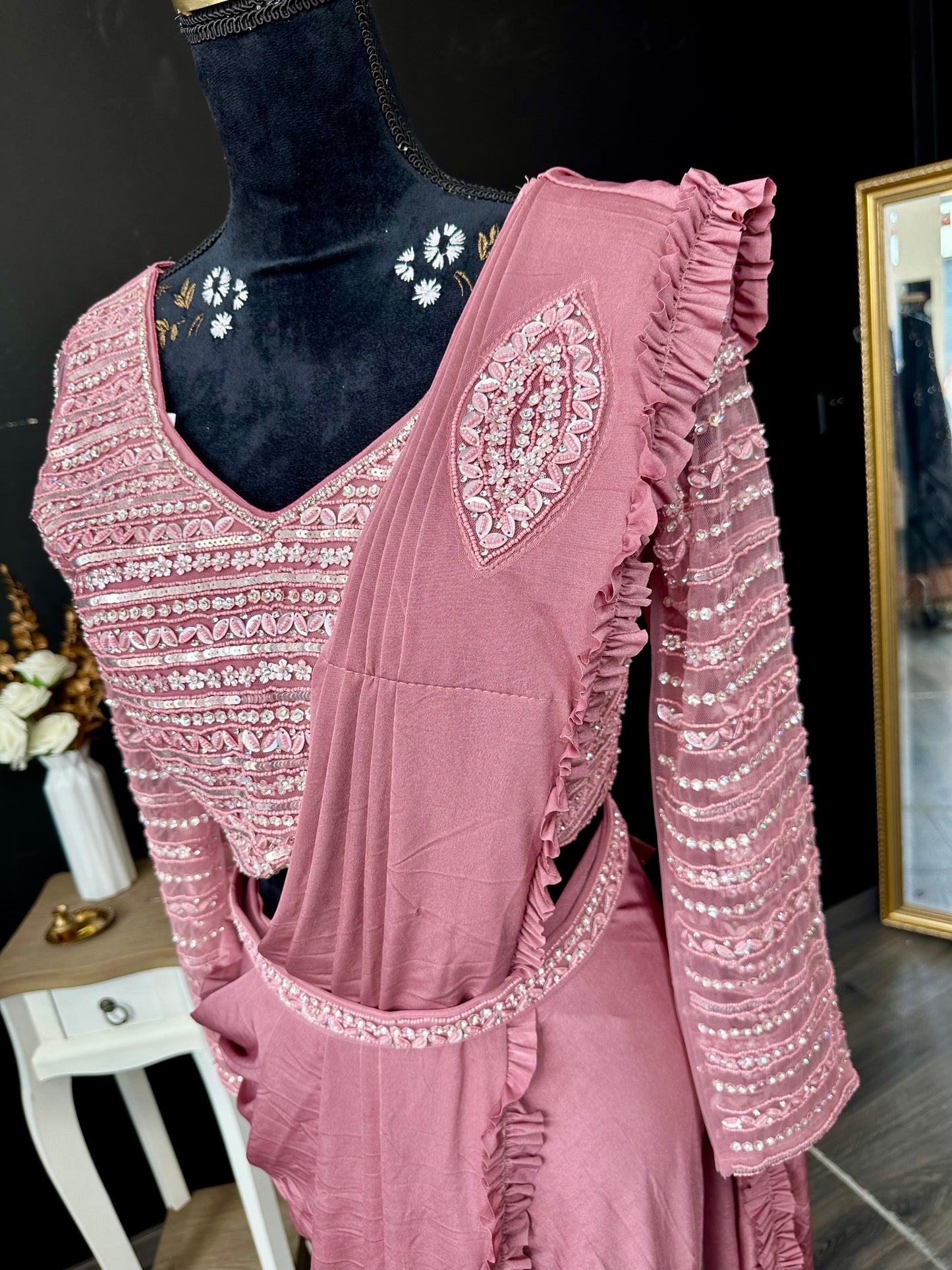 Twirl & Shine saree