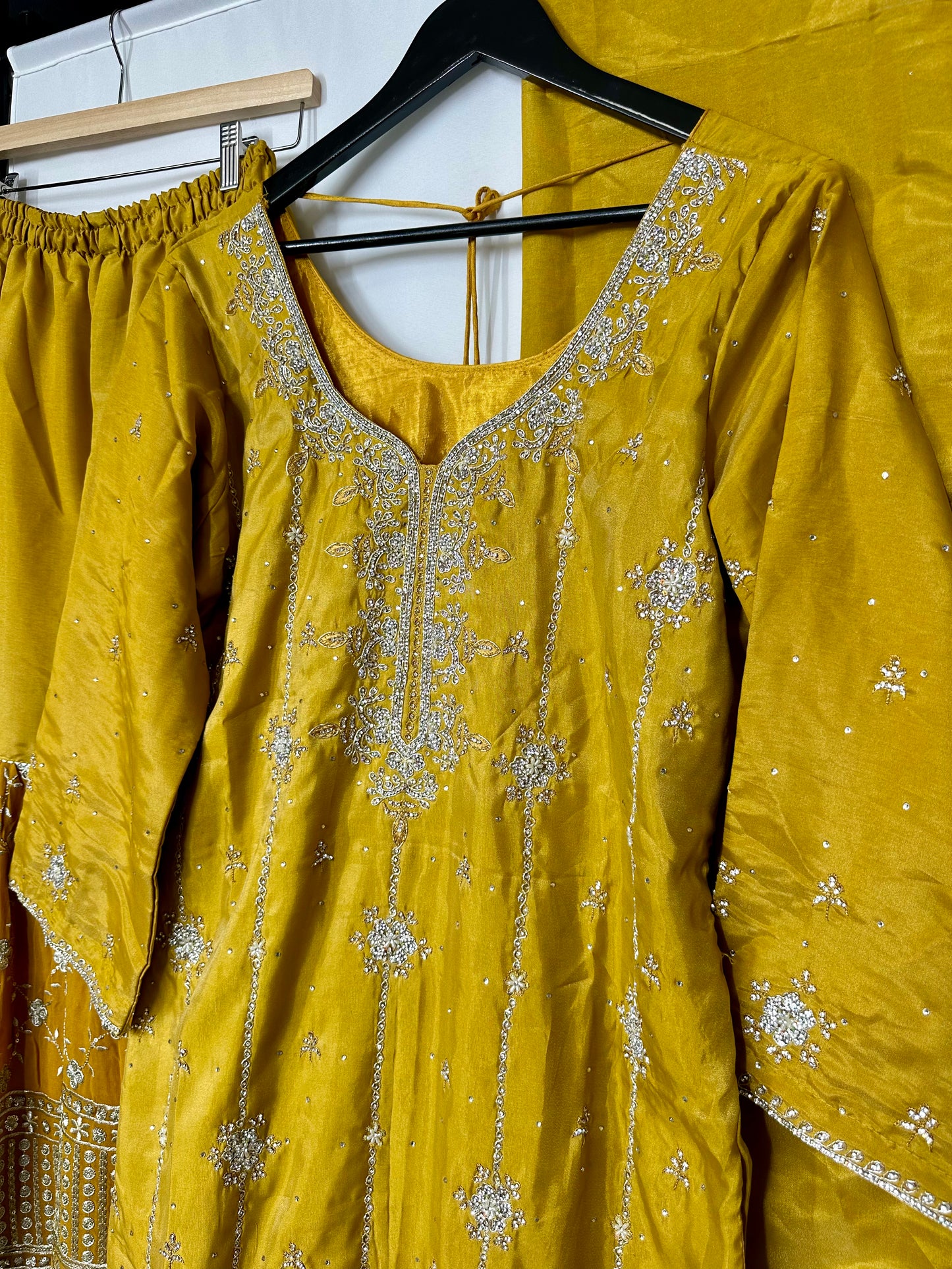 Mehr Mahl sharara
