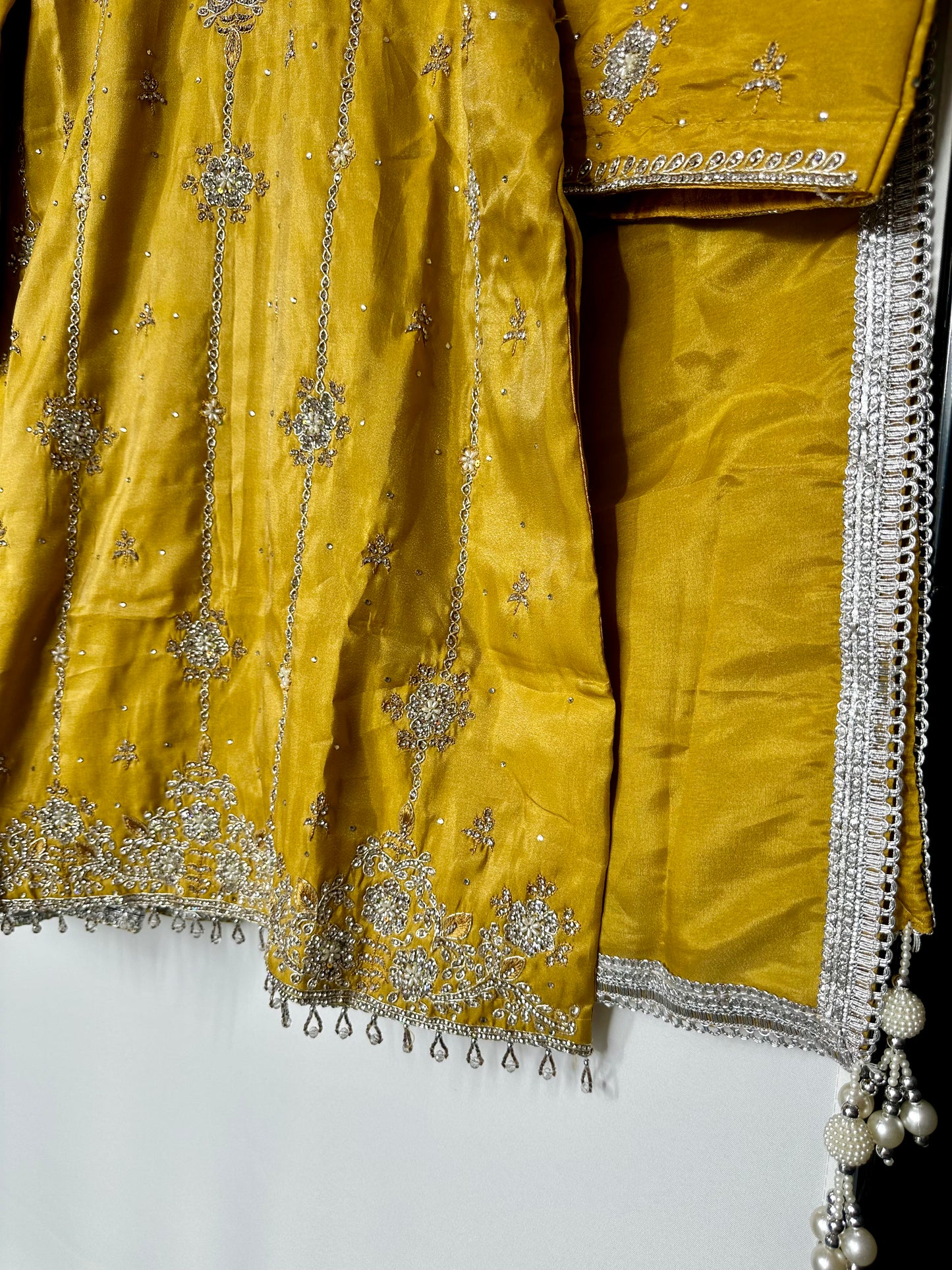 Mehr Mahl sharara