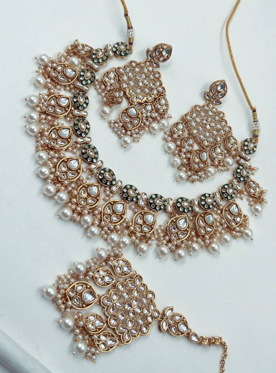 Klassieke Goud-Groene Kundan Kettingset met Parels