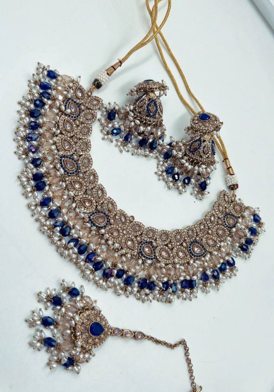 Koningsblauwe Kundan Kettingset met Parelaccenten