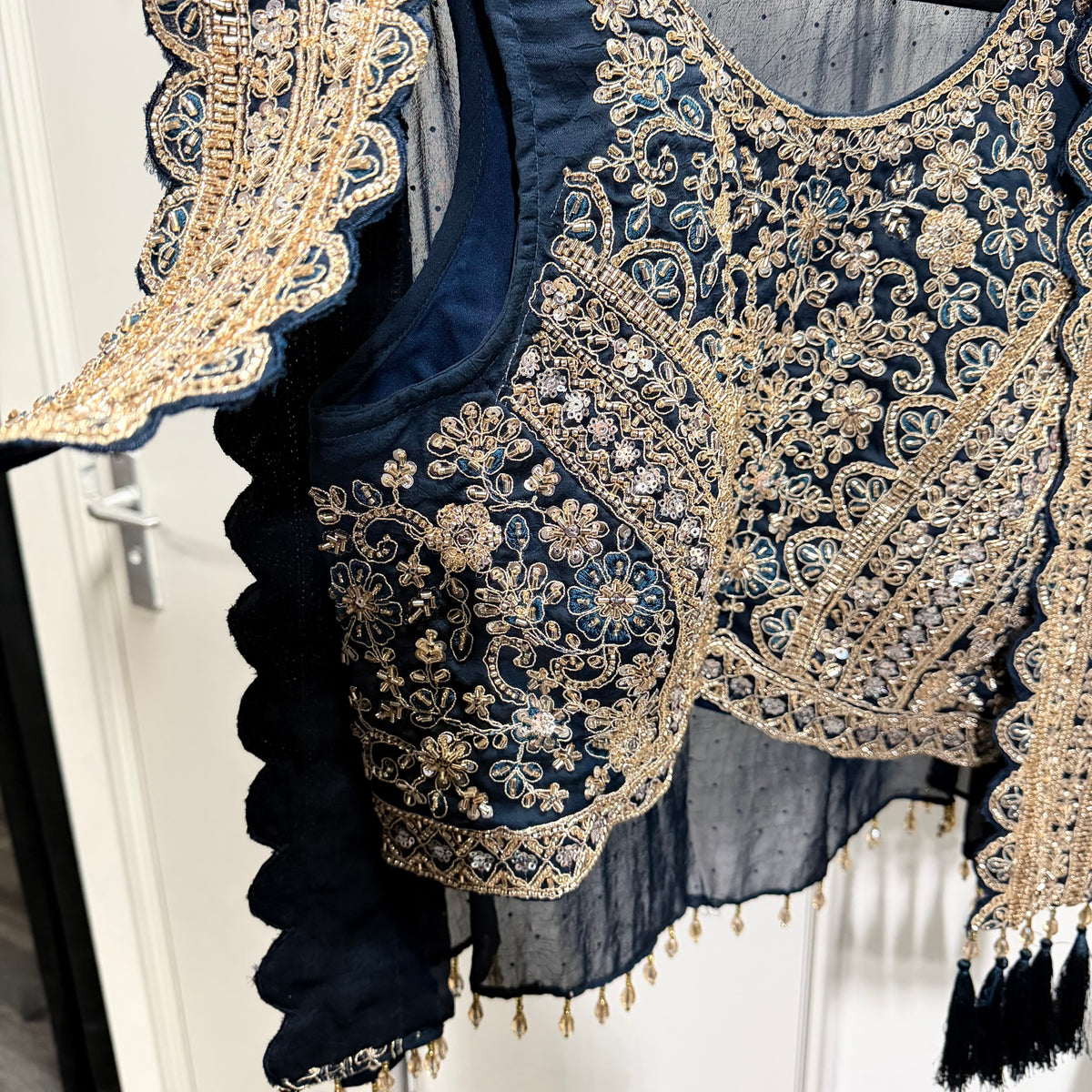 Noor Navy Blue Palazzo Set met Luxe Geborduurde Top