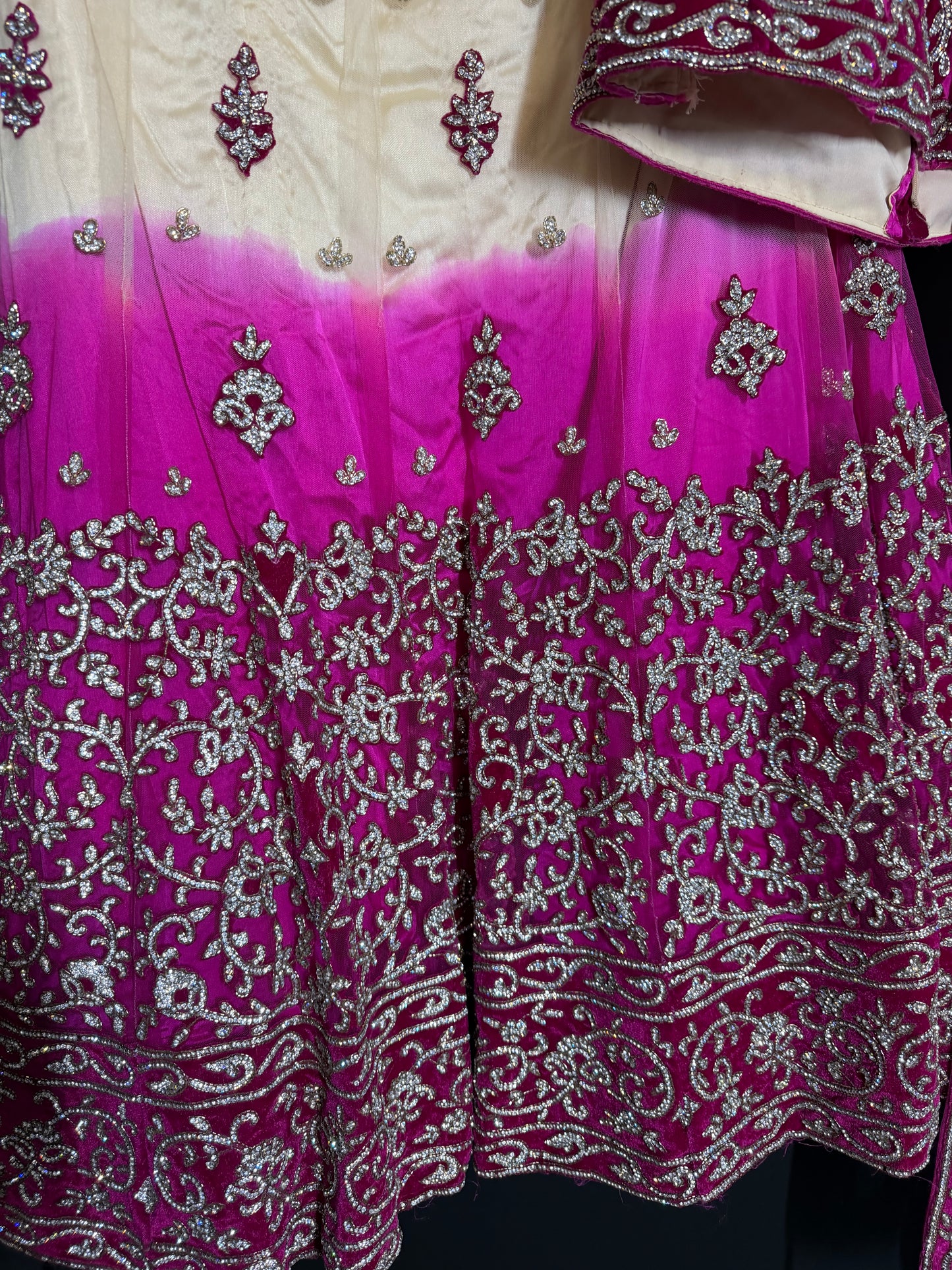 Crème Fuchsia Lehenga