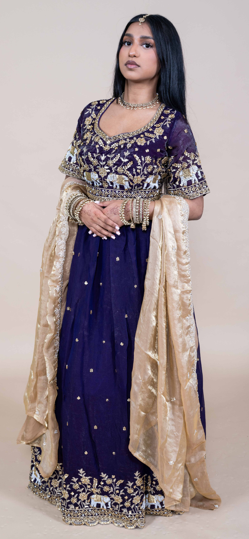 Geborduurde lehenga met Dupatta – Luxe Indiase Feestoutfit