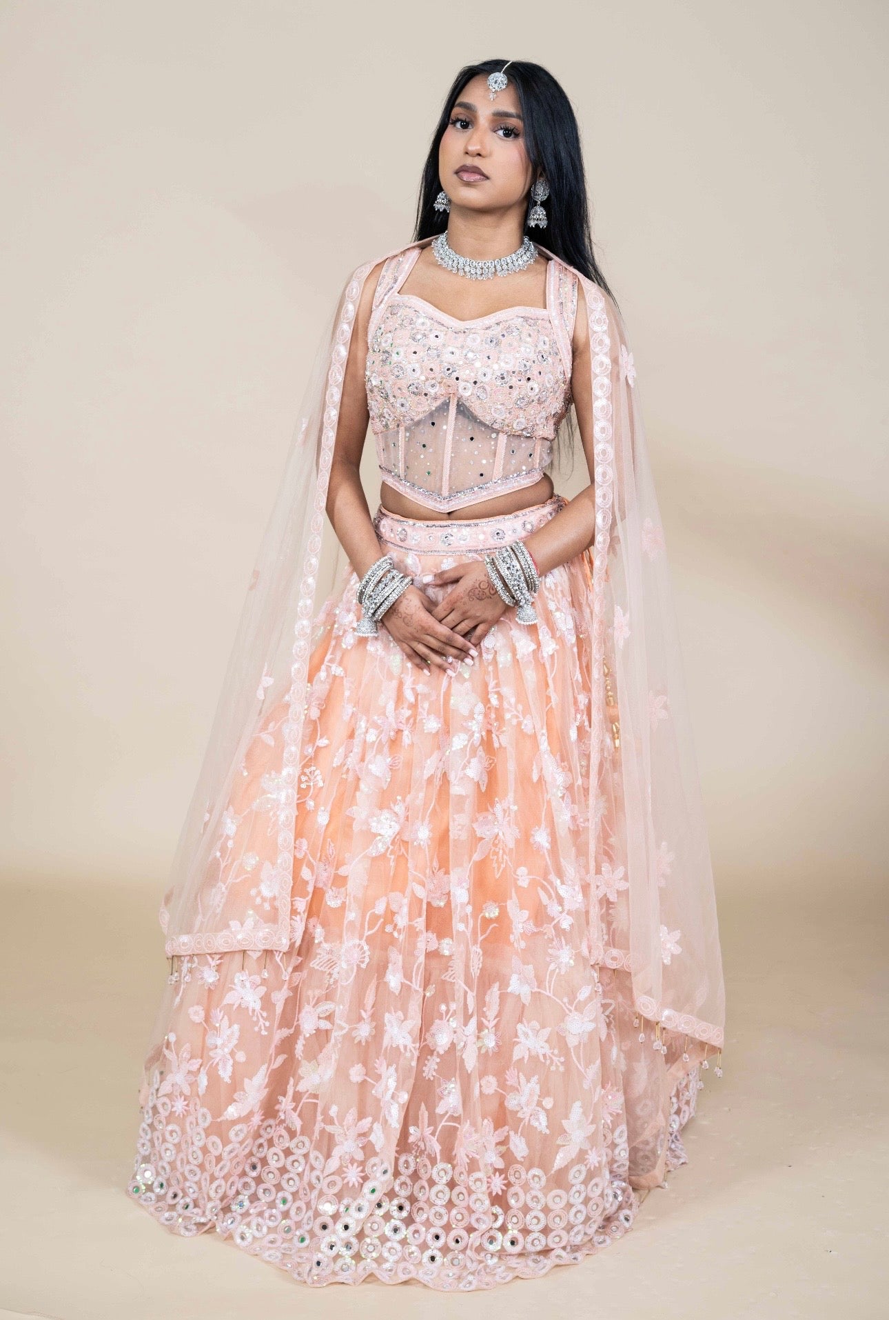 Luxe corset Lehenga Set met Dupatta – Indiase Feestoutfit (Grijs, Perzik of Mint)