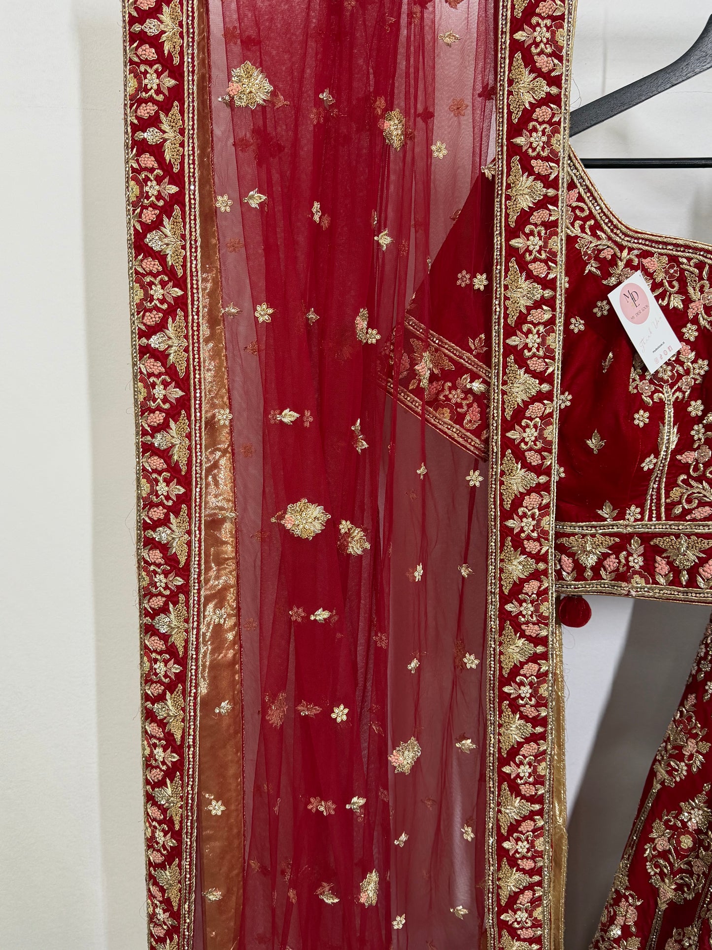 Dieprode Velvet Bridal Lehenga