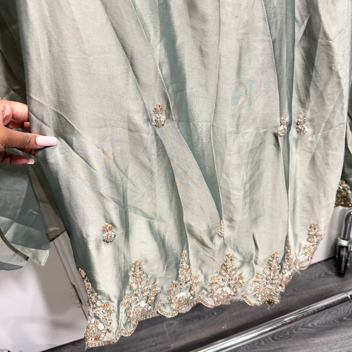 Sana Sage Green Palazzo Set met Geborduurde Top & Dupatta