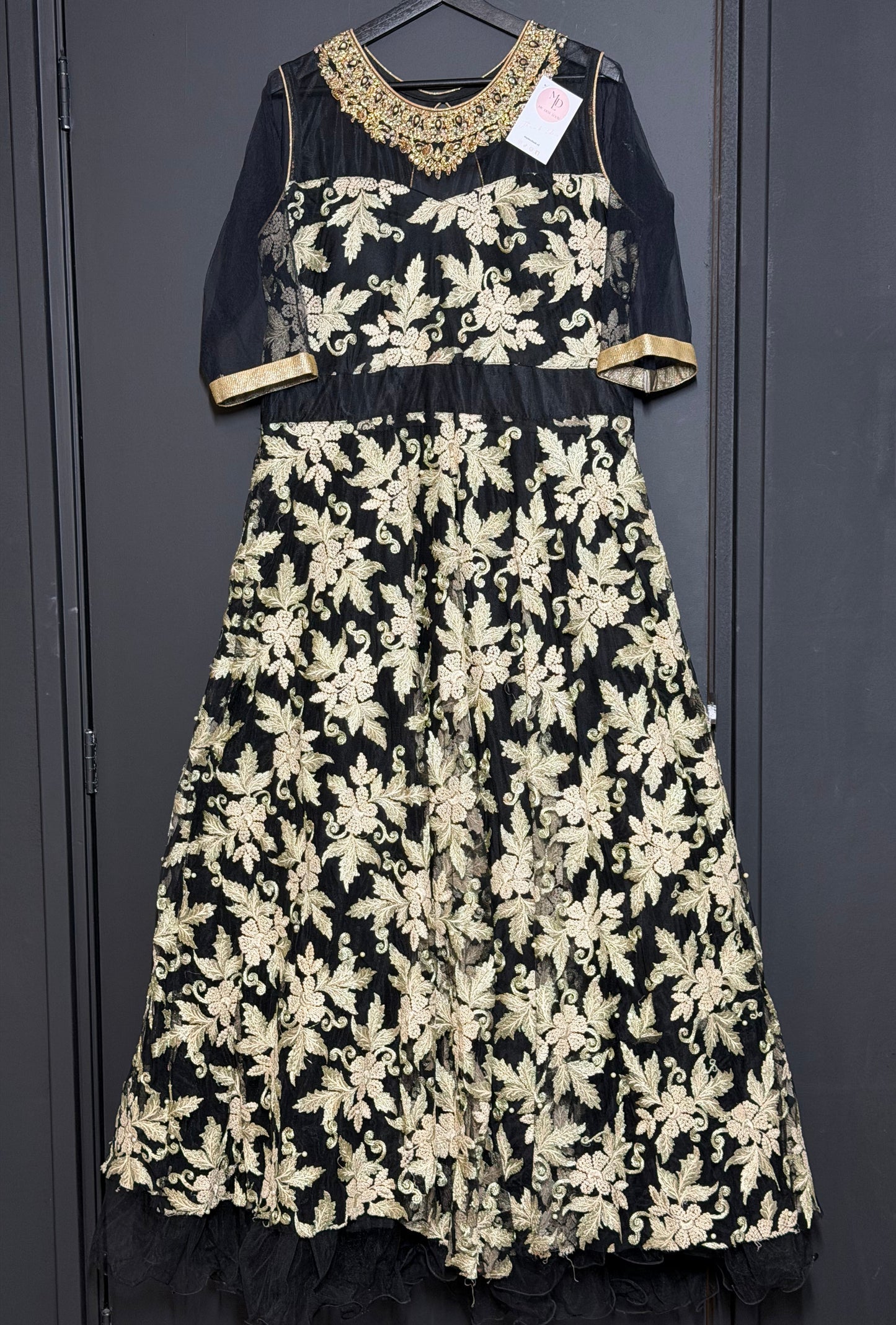 Zwarte Bloemenjurk met Goud Borduursels