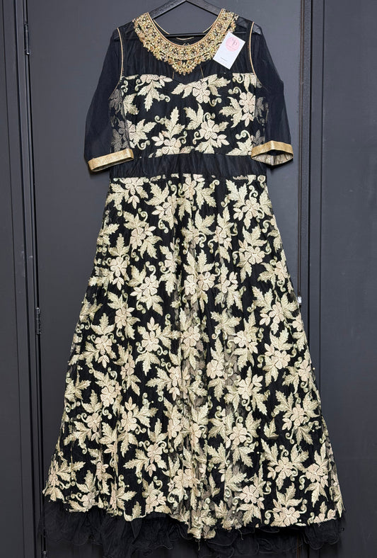 Zwarte Bloemenjurk met Goud Borduursels