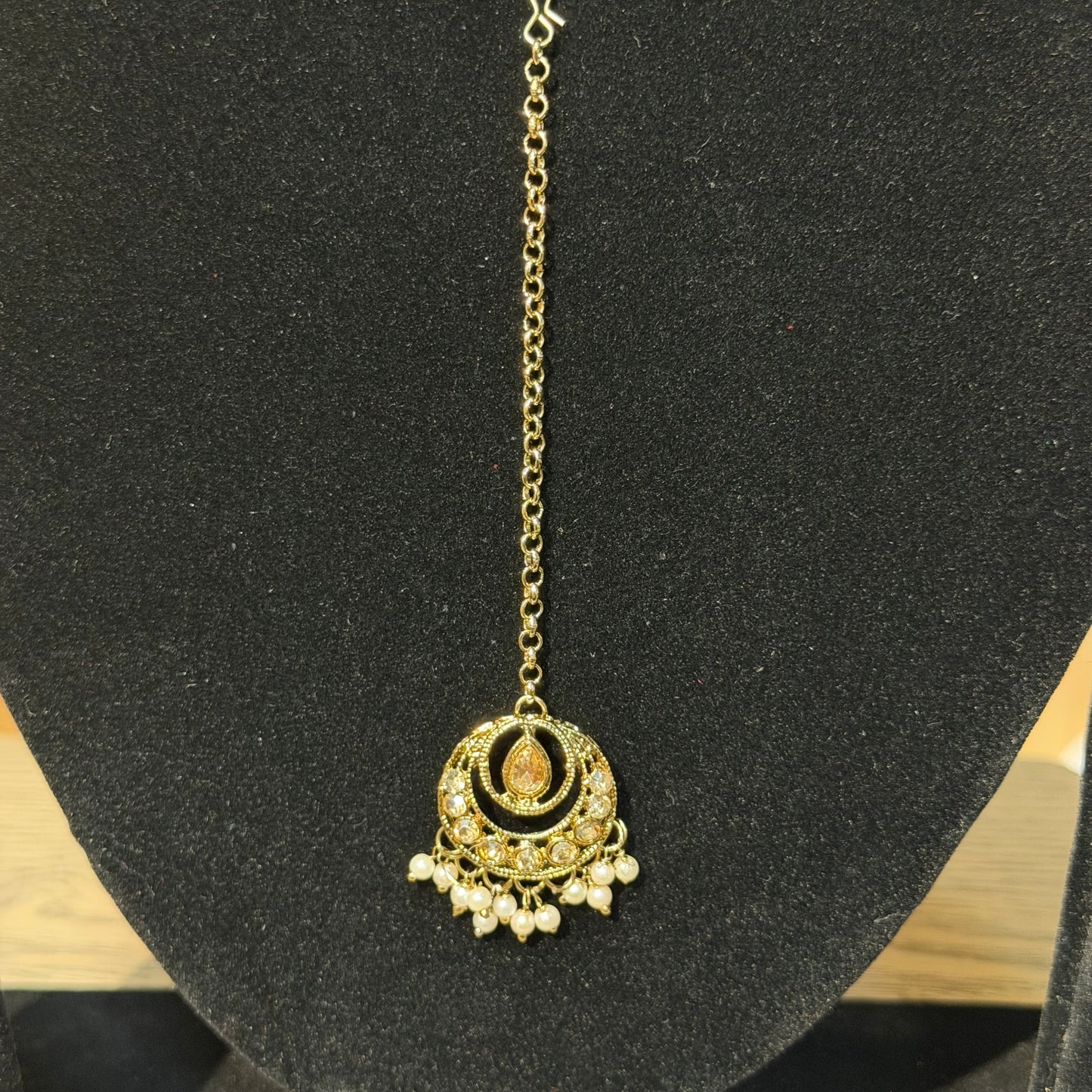 Zohra Floral Kundan Choker Set – Elegante 3-delige Bridal Jewellery