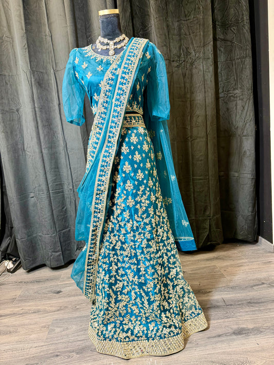 Teal Organza Floral Lehenga – Indiase Feestjurk