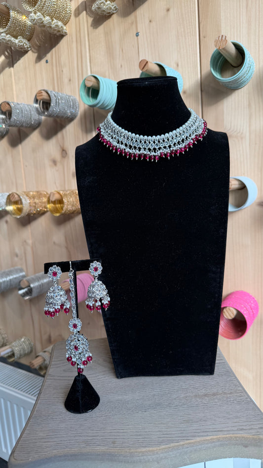 Indiase Parel Choker Set met Jhumka Oorbellen – Elegante Traditionele Sieraden