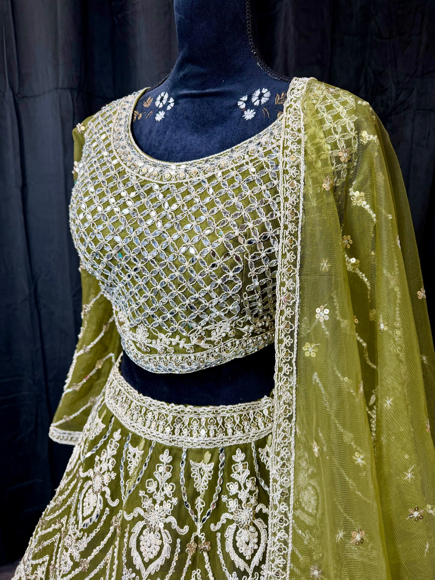 Groene Zari Lehenga