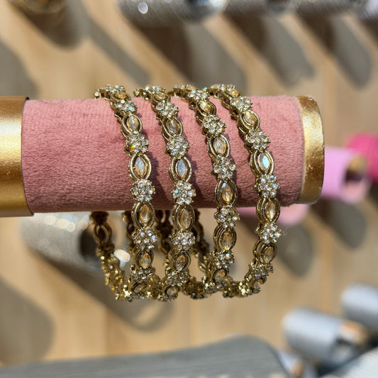 Noor Floral Bangles Champagne – Luxe Set van 4 Armbanden met Kristallen