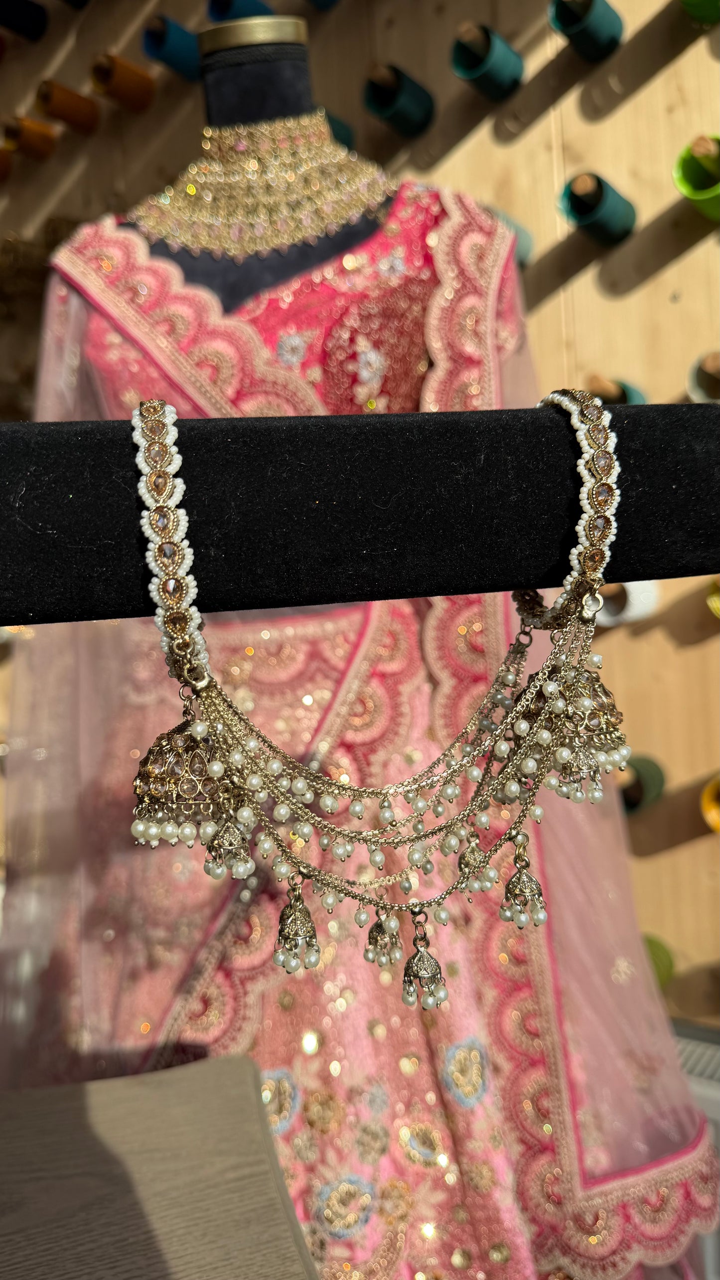 Connected Jhumki Bangle Set met Parels – Indiase Armbanden met Jhumka Bedels | Set van 2