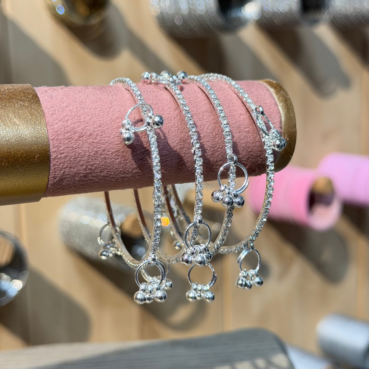 Kashmiri Sparkle Bangle Zilver – Luxe Armband met Kristalstenen
