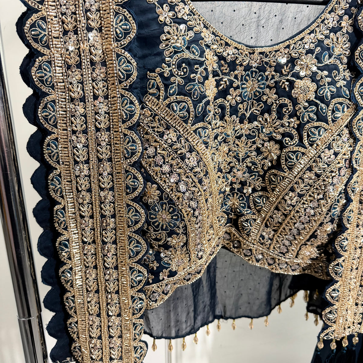 Noor Navy Blue Palazzo Set met Luxe Geborduurde Top