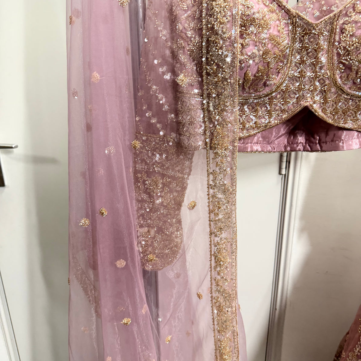 Liyana Blush Pink Lehenga met Luxe Borduurwerk