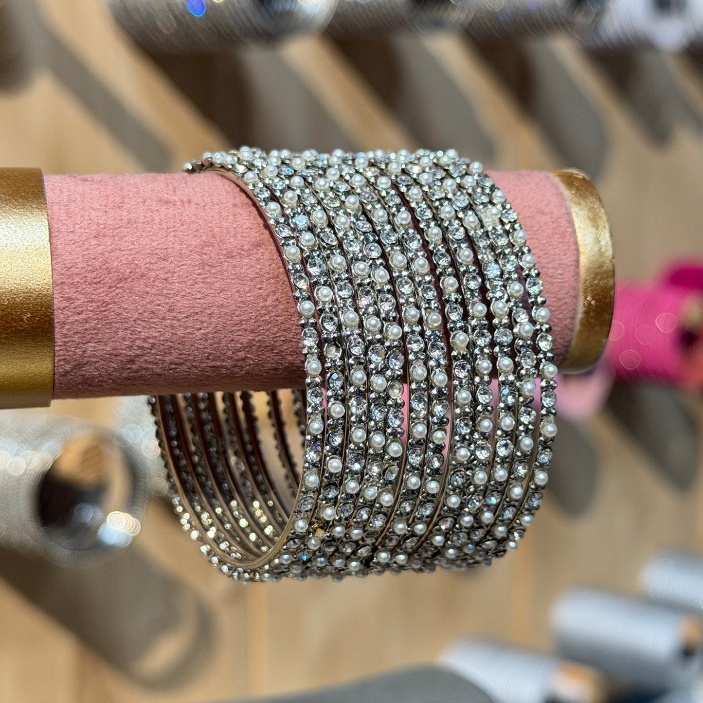 Pearl Sparkle Bangles zilver – Set van 12 Luxe Armbanden met Parels