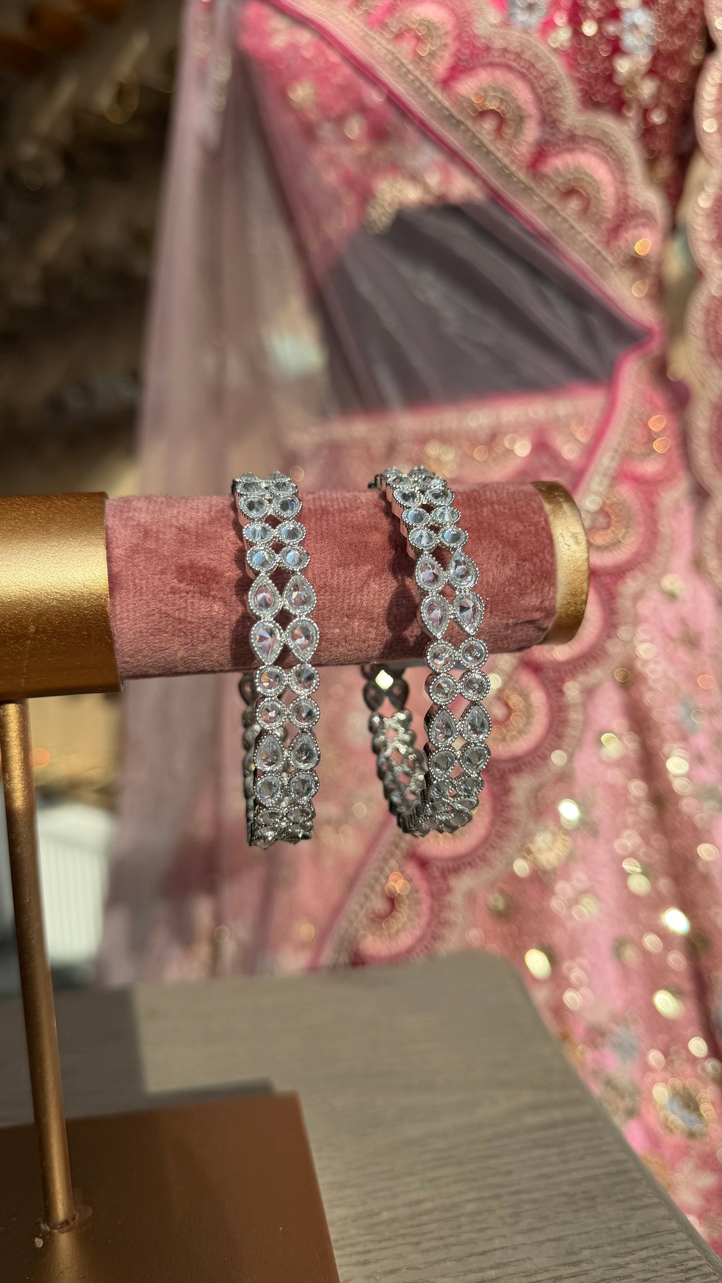 Zilveren Crystal Bangle Set – Elegante Indiase Armbanden (2 Stuks)