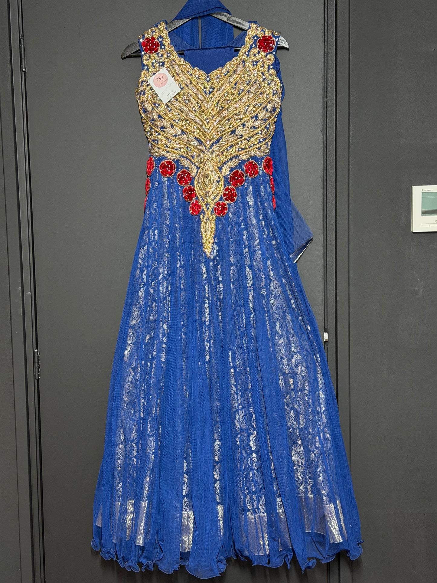 Koningsblauwe Feestjurk met Goud Borduurwerk