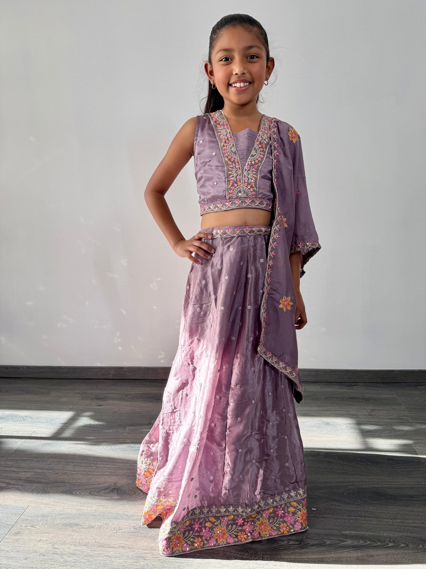 Meisjes Lehenga – Zeegroen & Mauve met Bloemenborduurwerk