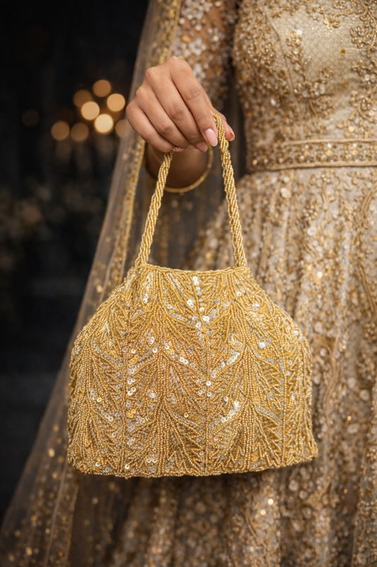 Champagne Gouden Handtas met Borduurwerk