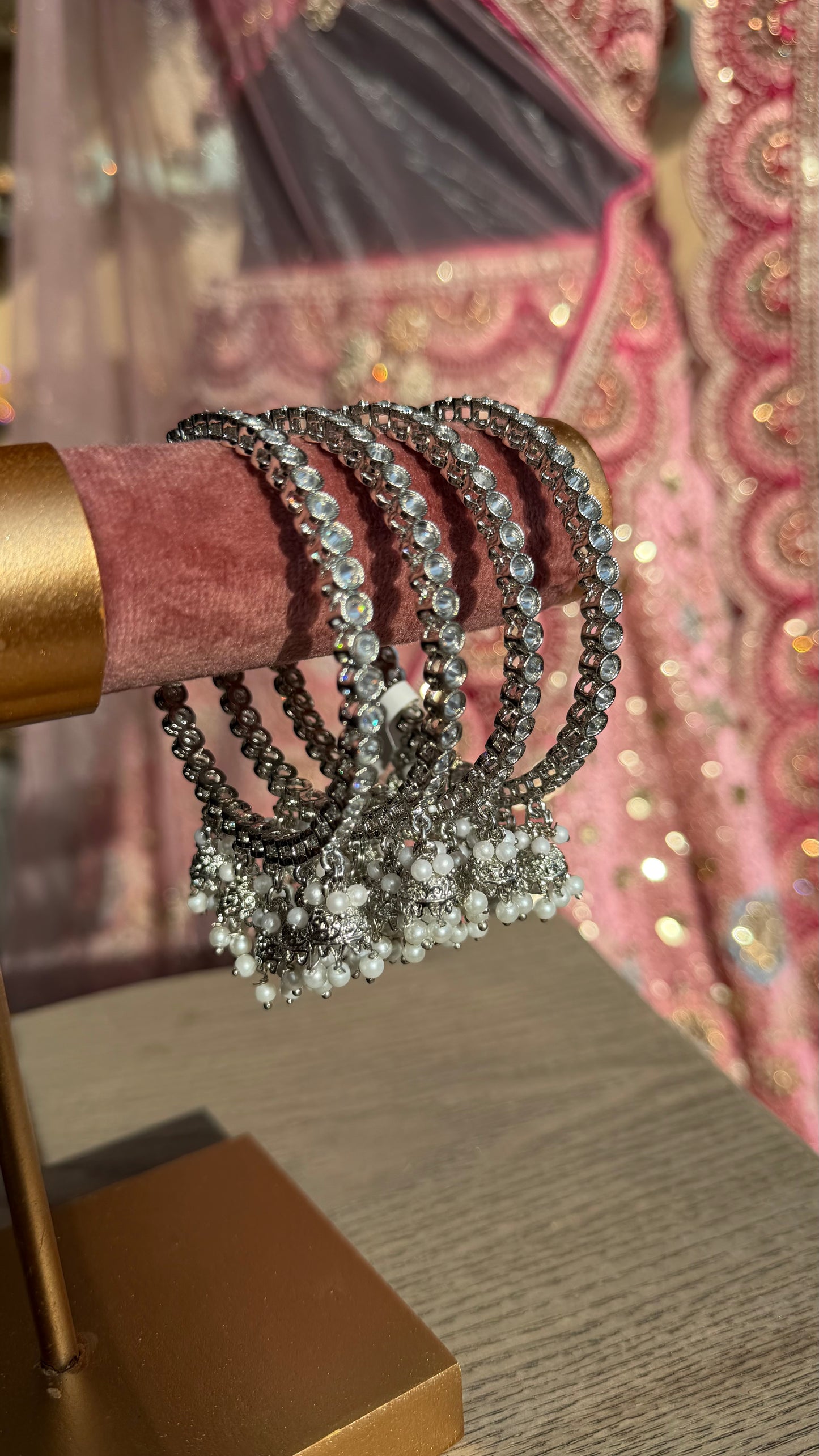 Crystal Jhumki Bangle Set met Hangers – Indiase Armbanden (Set van 4)