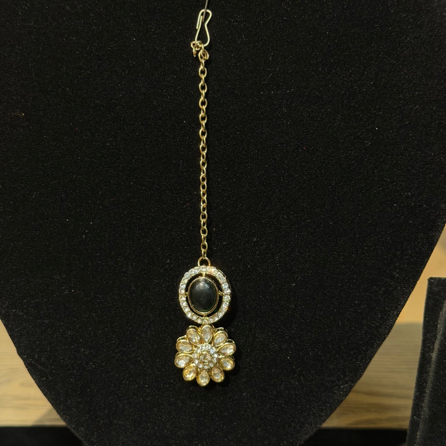Sereen Crystal Choker Set – Luxe 3-delige Sieradenset