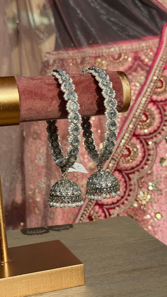 Jhumki Bangle Set met Parels en Teardrop Stenen – Indiase Armbanden (Set van 2)