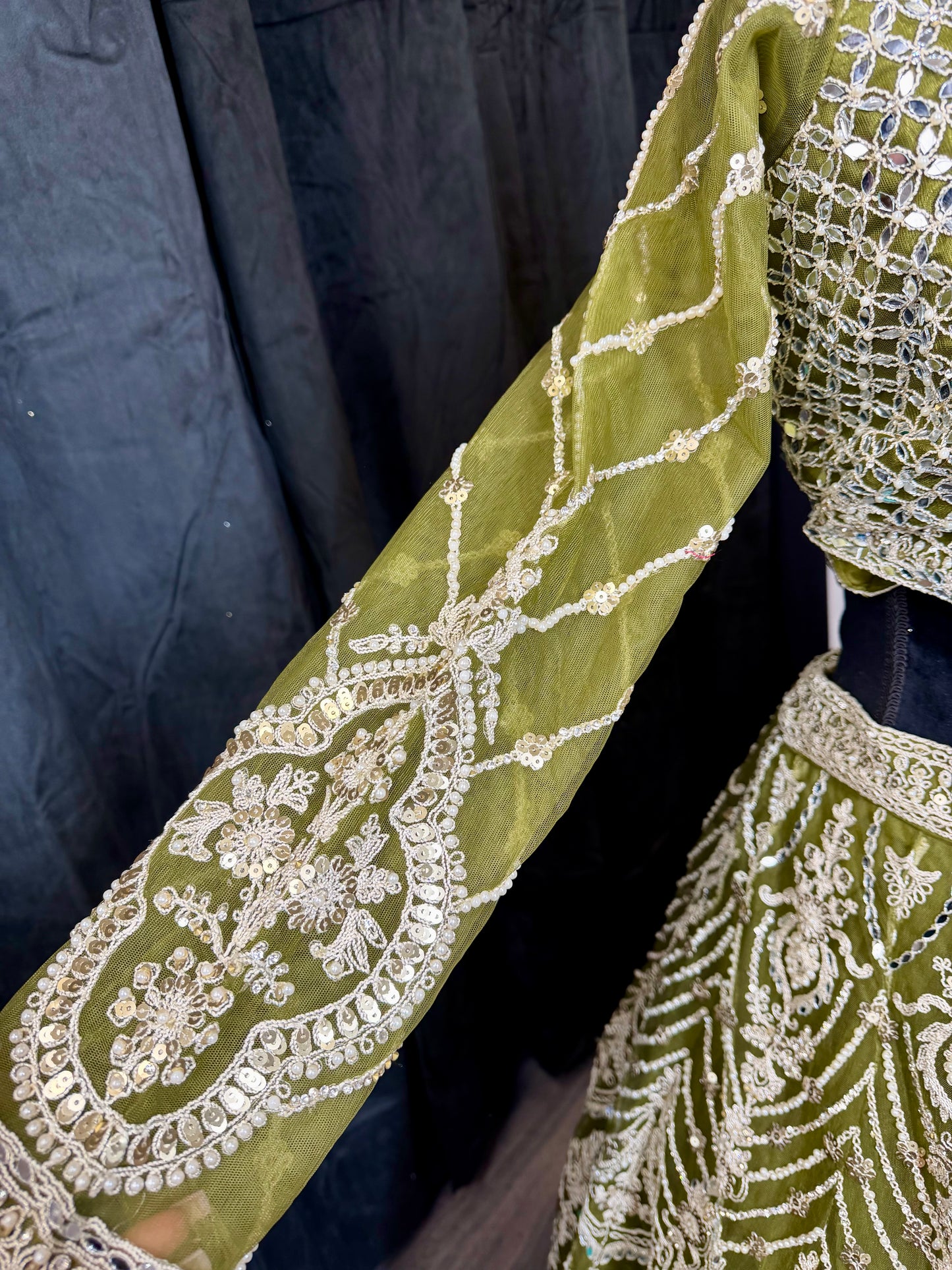 Groene Zari Lehenga