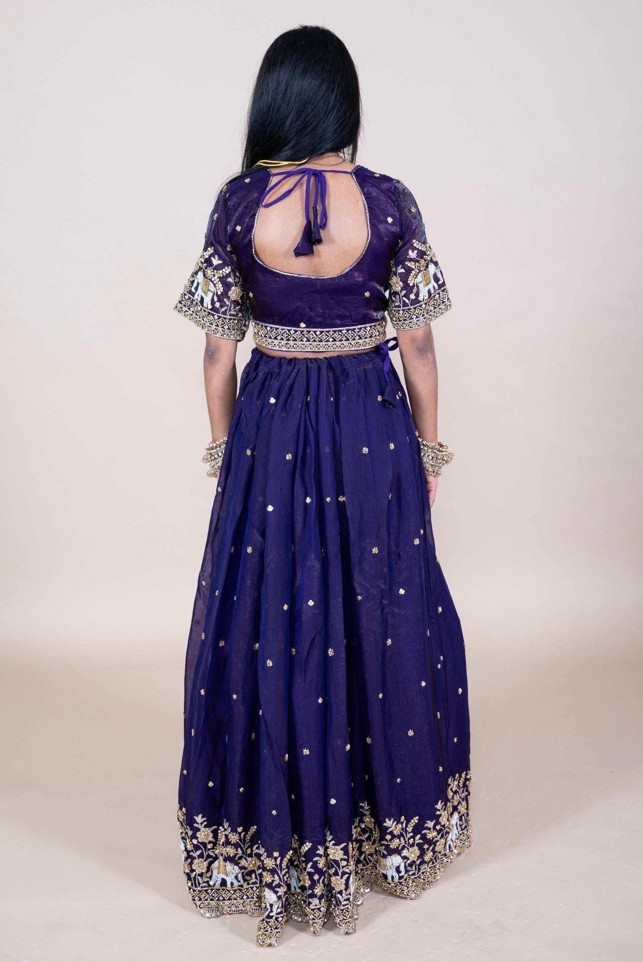 Geborduurde lehenga met Dupatta – Luxe Indiase Feestoutfit