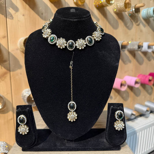 Sereen Crystal Choker Set – Luxe 3-delige Sieradenset
