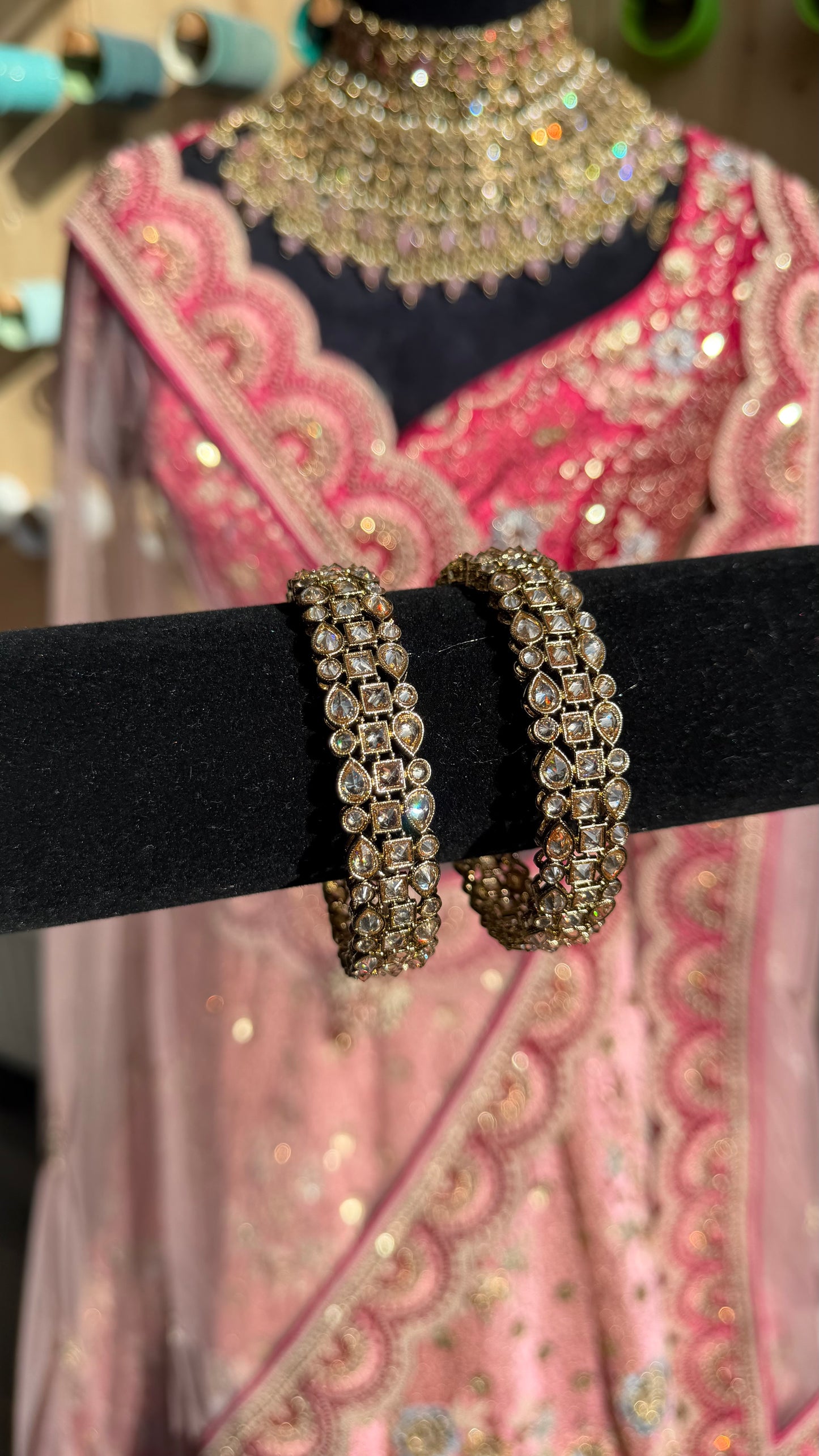 Kundan Bangle Set met Kristallen – Traditionele Indiase Armbanden (2 Stuks)