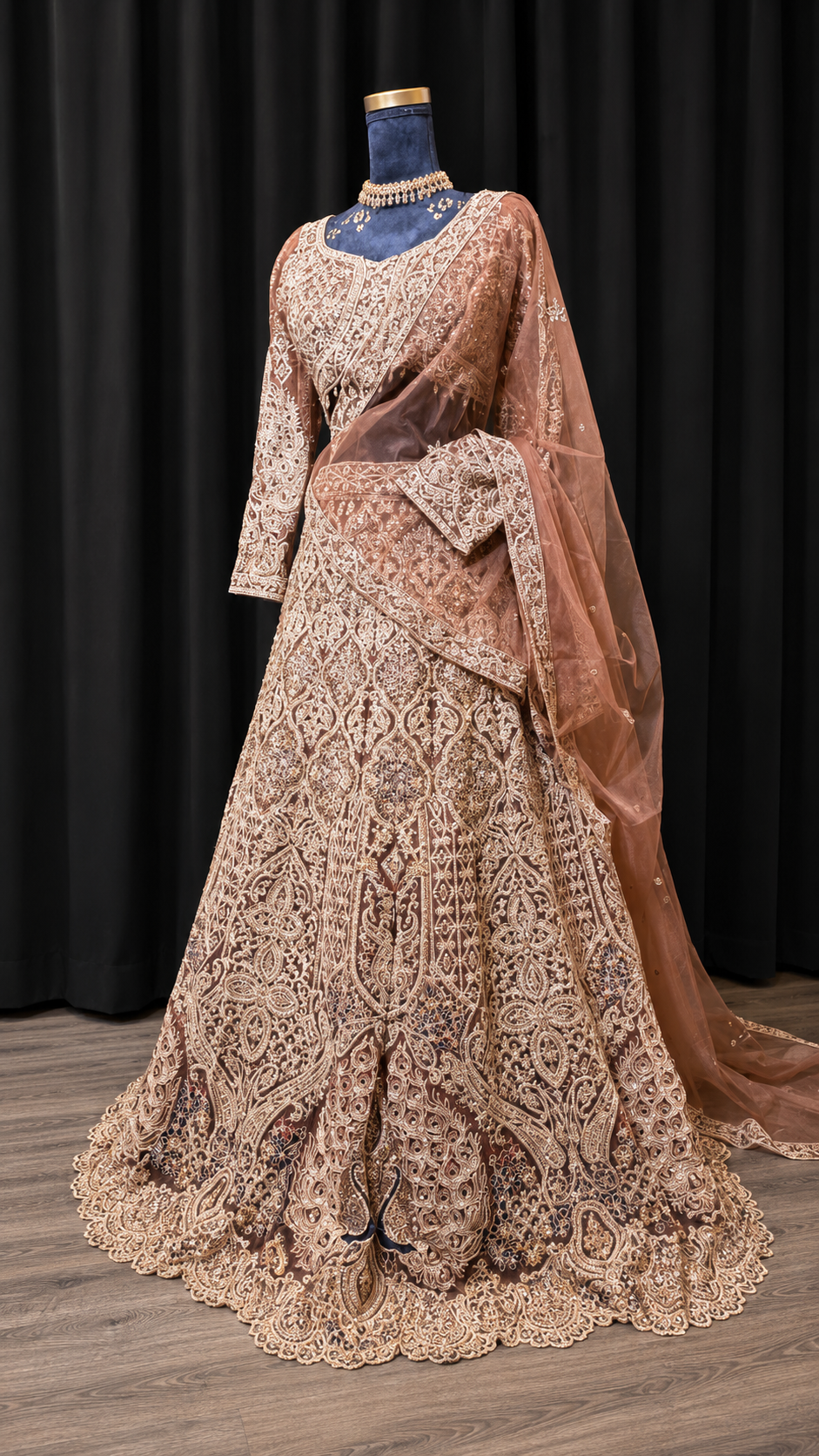 Nude Champagne Party Wear Lehenga met Luxe Embroidery